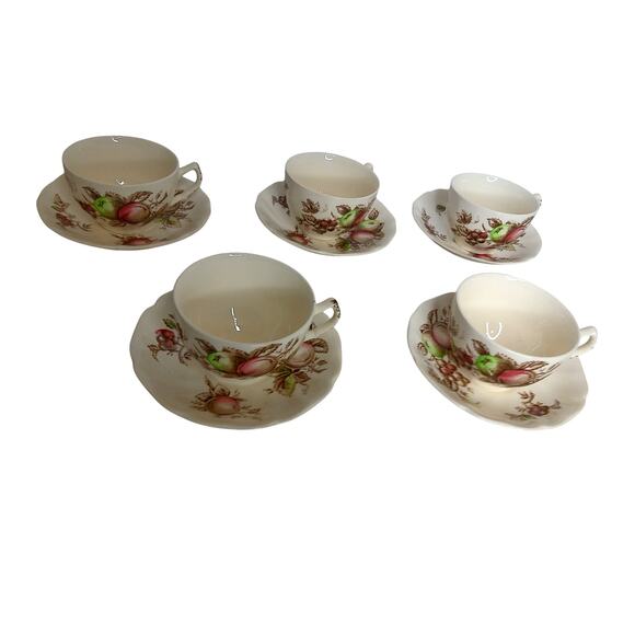 Vintage Johnson Brothers Harvest Time Cups & Saucers Set of 5 - Picture 4 of 7